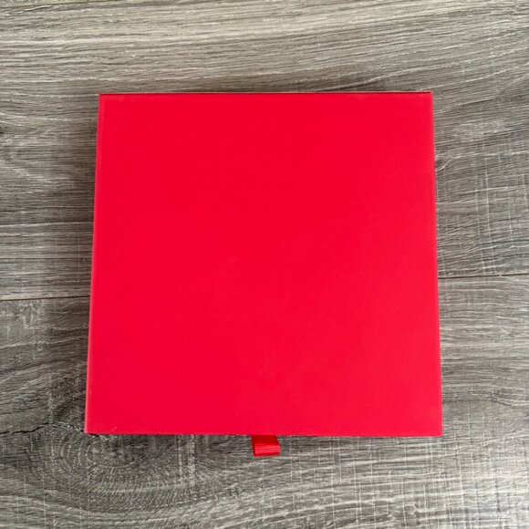 J Crew Set of 4 Holiday Embroidered Napkins in Box Limited Edition HTF - Picture 4 of 4